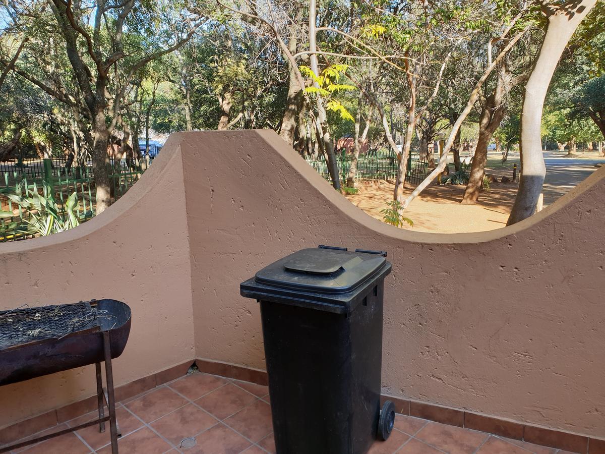 Hartbeespoort Holiday Resort Exterior photo