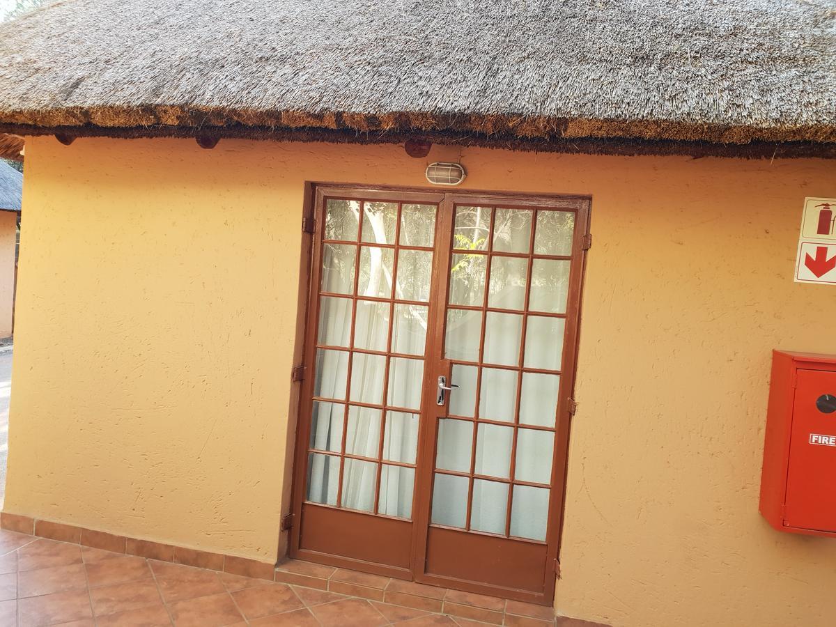 Hartbeespoort Holiday Resort Exterior photo